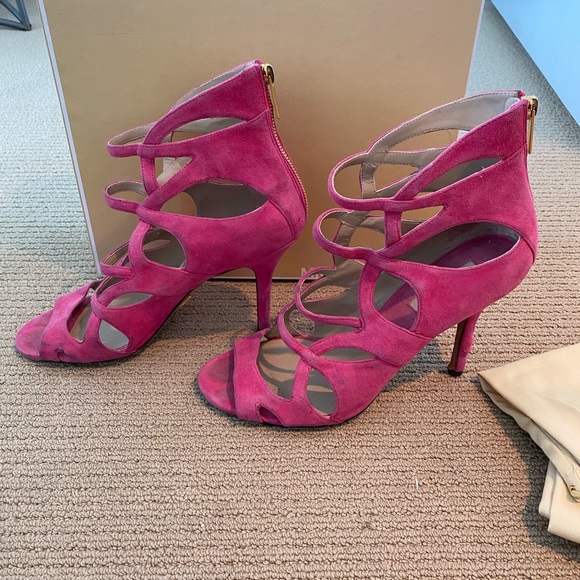 Michael Kors Casey Cutout Sandals - Picture 5 of 12